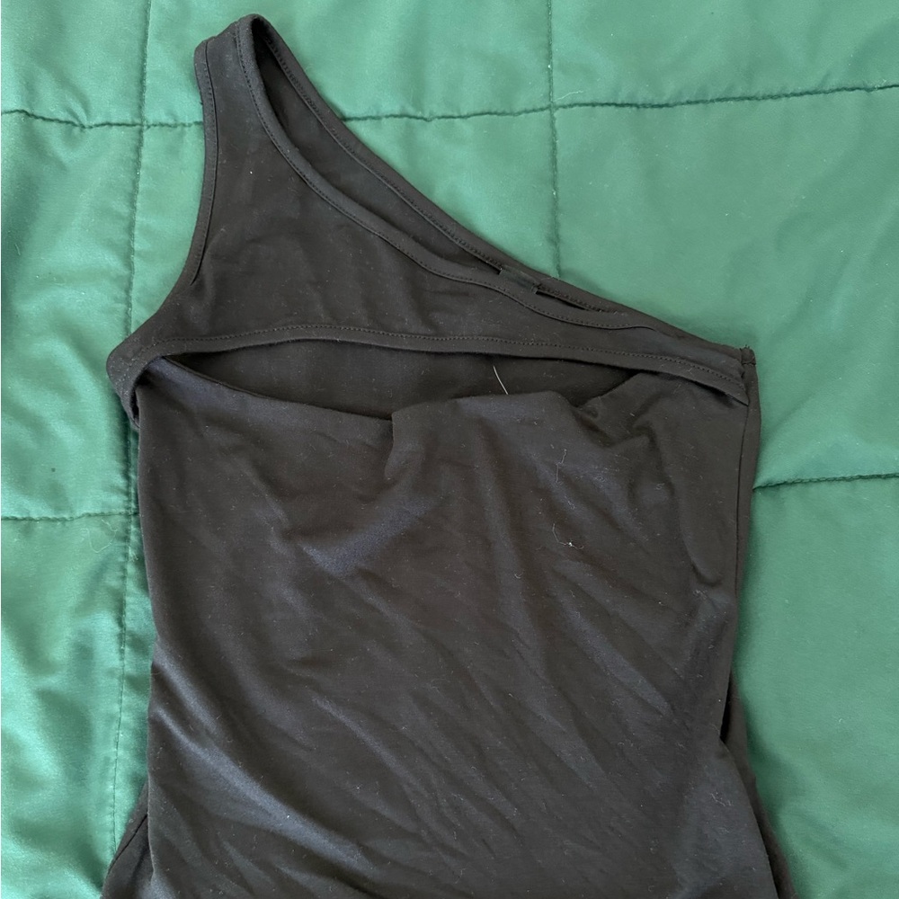 Windsor Black One-Shoulder Tank Top